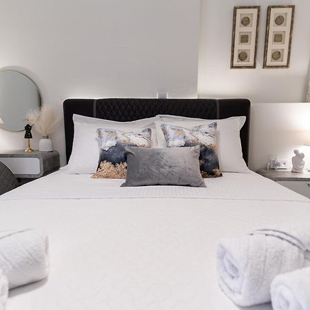 Euphoria Apartment Каламата Экстерьер фото